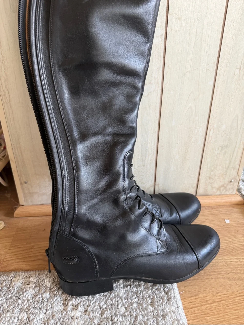 Ariat women’s heritage field boots tall 10 riding equestrian reg calf 10B lace
